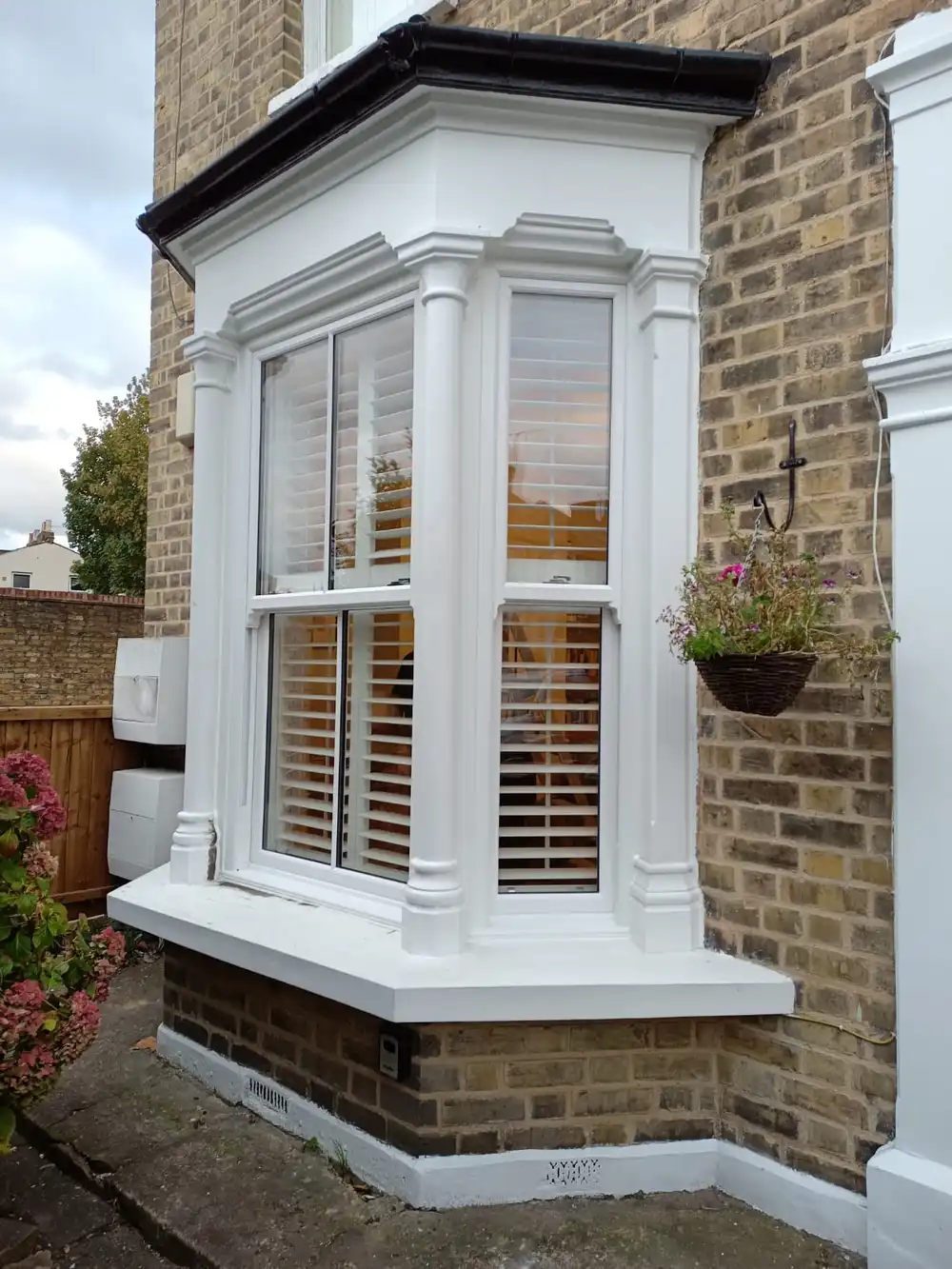 bay sliding sash window